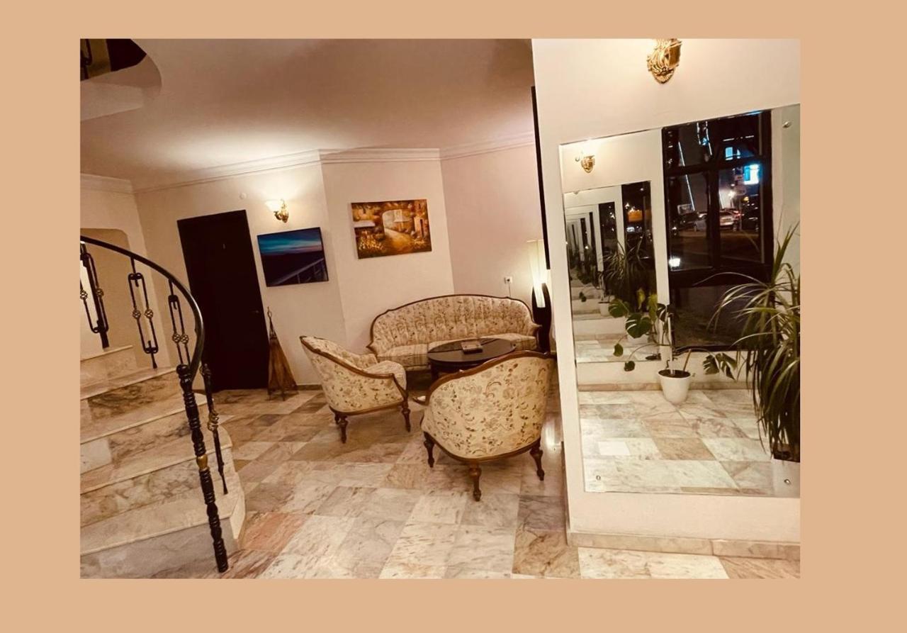 Hotel Grand Tbiliszi Kültér fotó