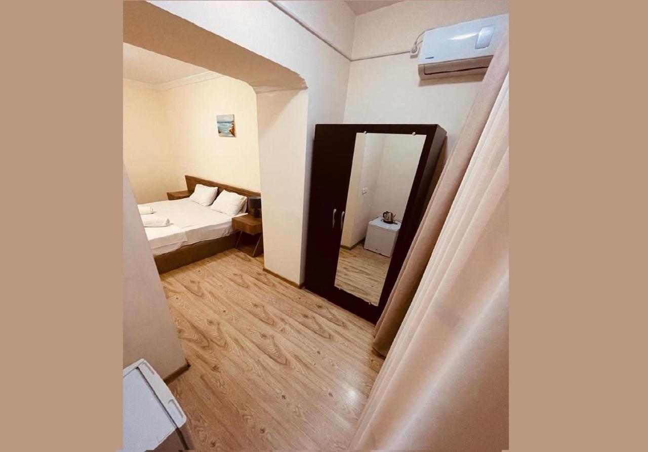 Hotel Grand Tbiliszi Kültér fotó