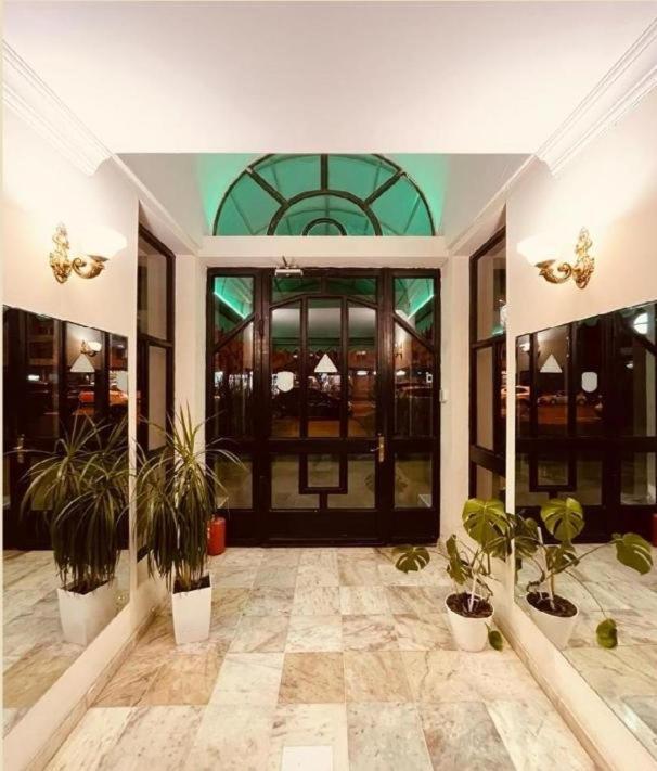 Hotel Grand Tbiliszi Kültér fotó