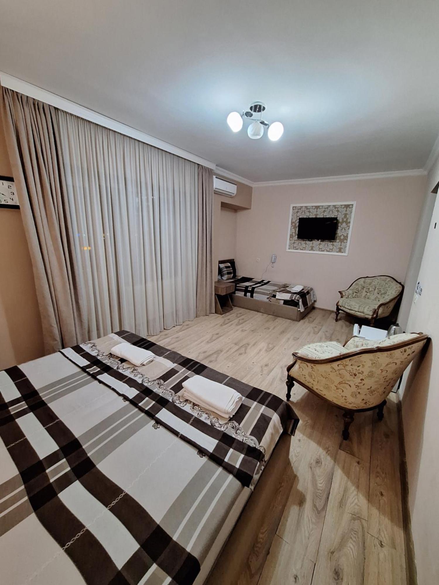 Hotel Grand Tbiliszi Kültér fotó