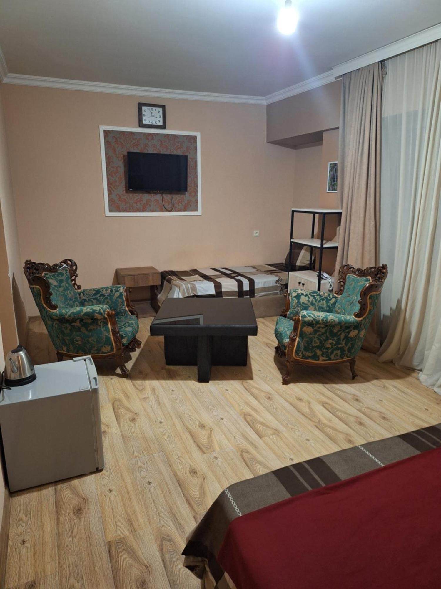 Hotel Grand Tbiliszi Kültér fotó