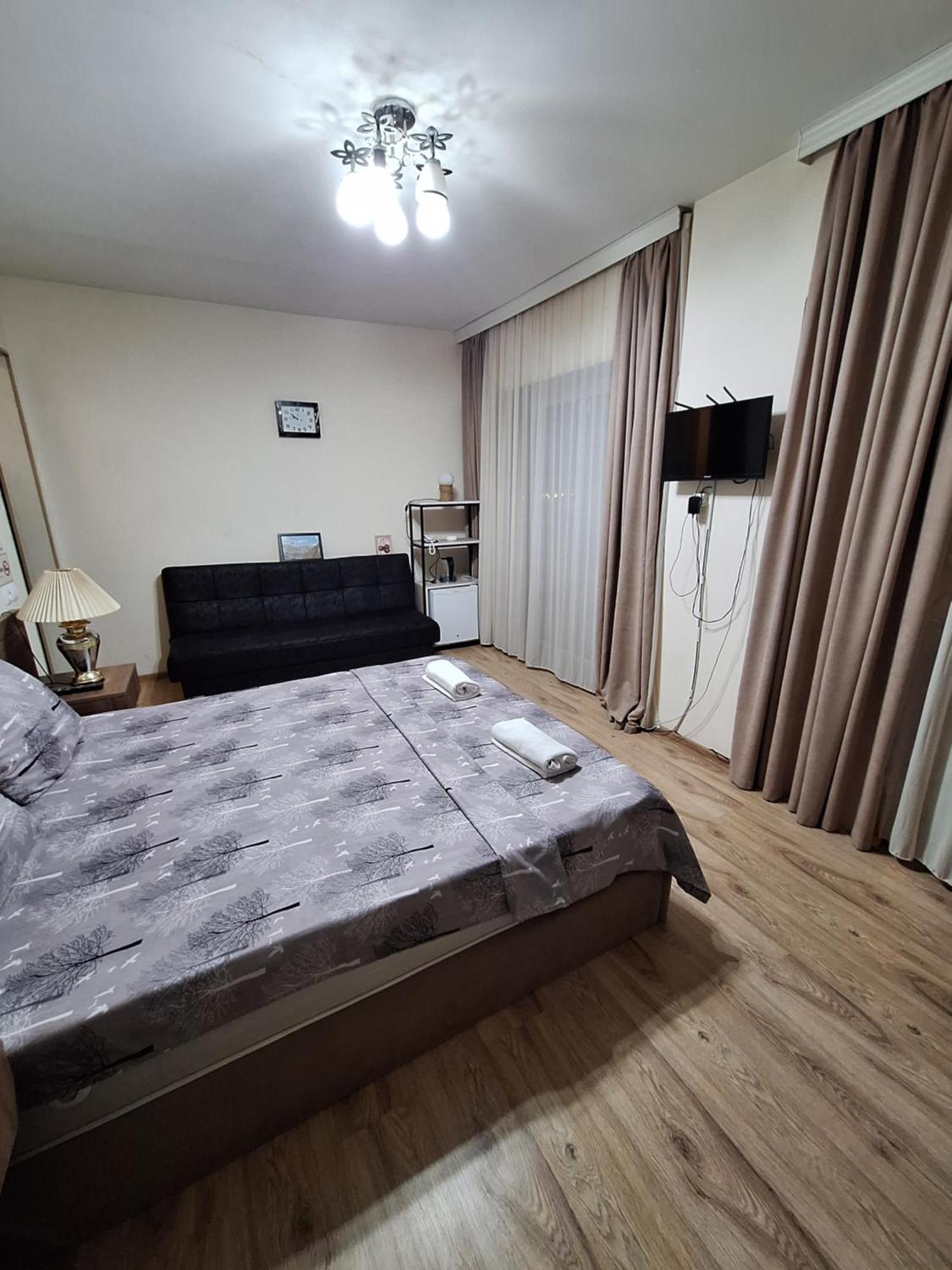Hotel Grand Tbiliszi Kültér fotó