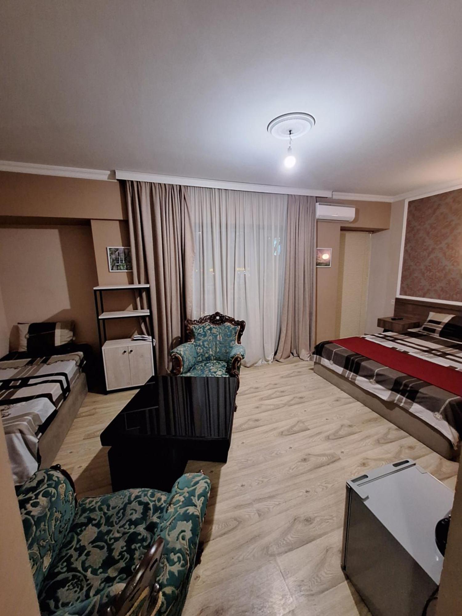Hotel Grand Tbiliszi Kültér fotó