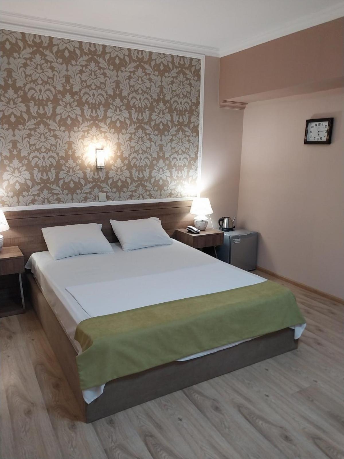 Hotel Grand Tbiliszi Kültér fotó