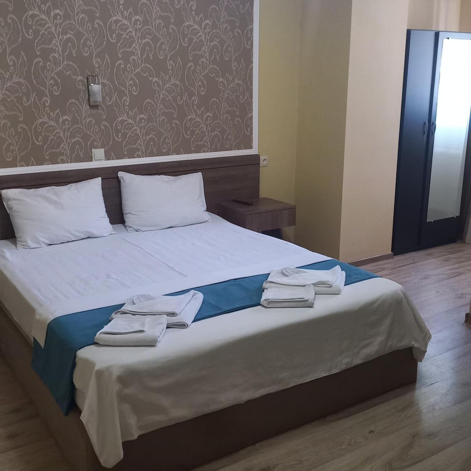 Hotel Grand Tbiliszi Kültér fotó