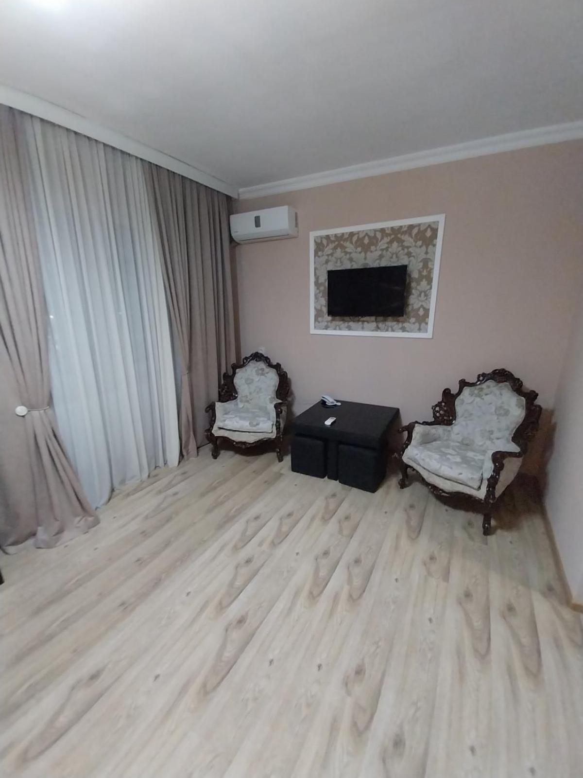 Hotel Grand Tbiliszi Kültér fotó